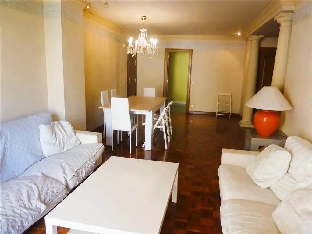 Sala de estar de Piso de alquiler en  Pamplona / Iruña con Calefacción, Parquet y Terraza