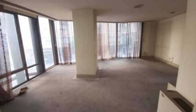 Local comercial en Venta en Avenida COMTE DE SALLENT  en Bons Aires