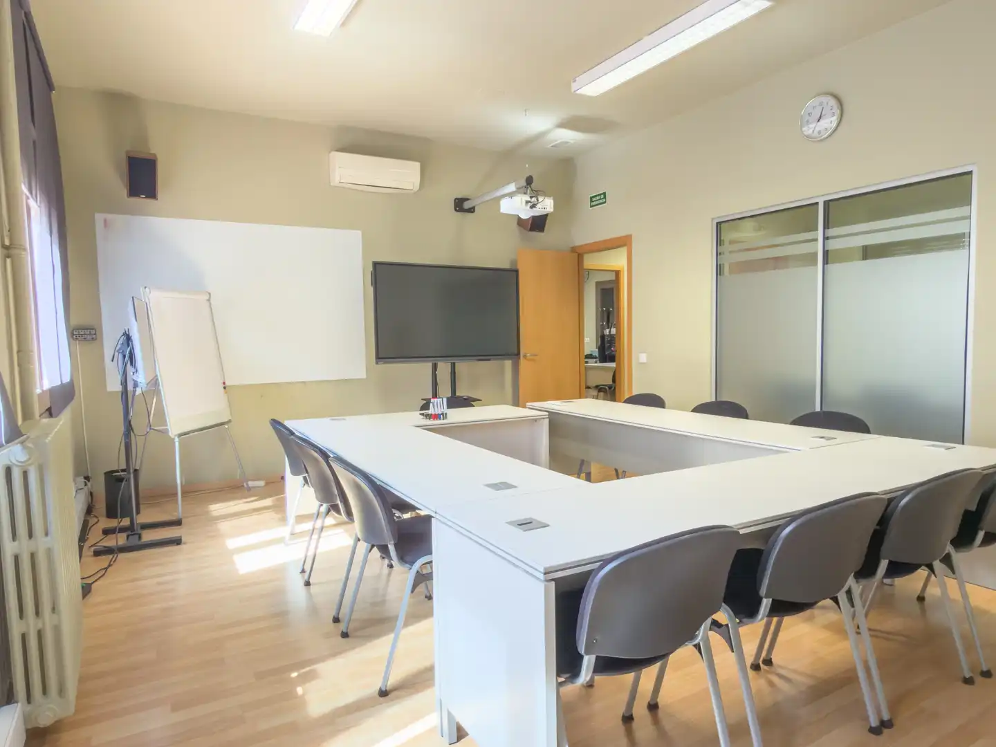 Office for rent in Barcelona  with Air Conditioner, Heating and Internet