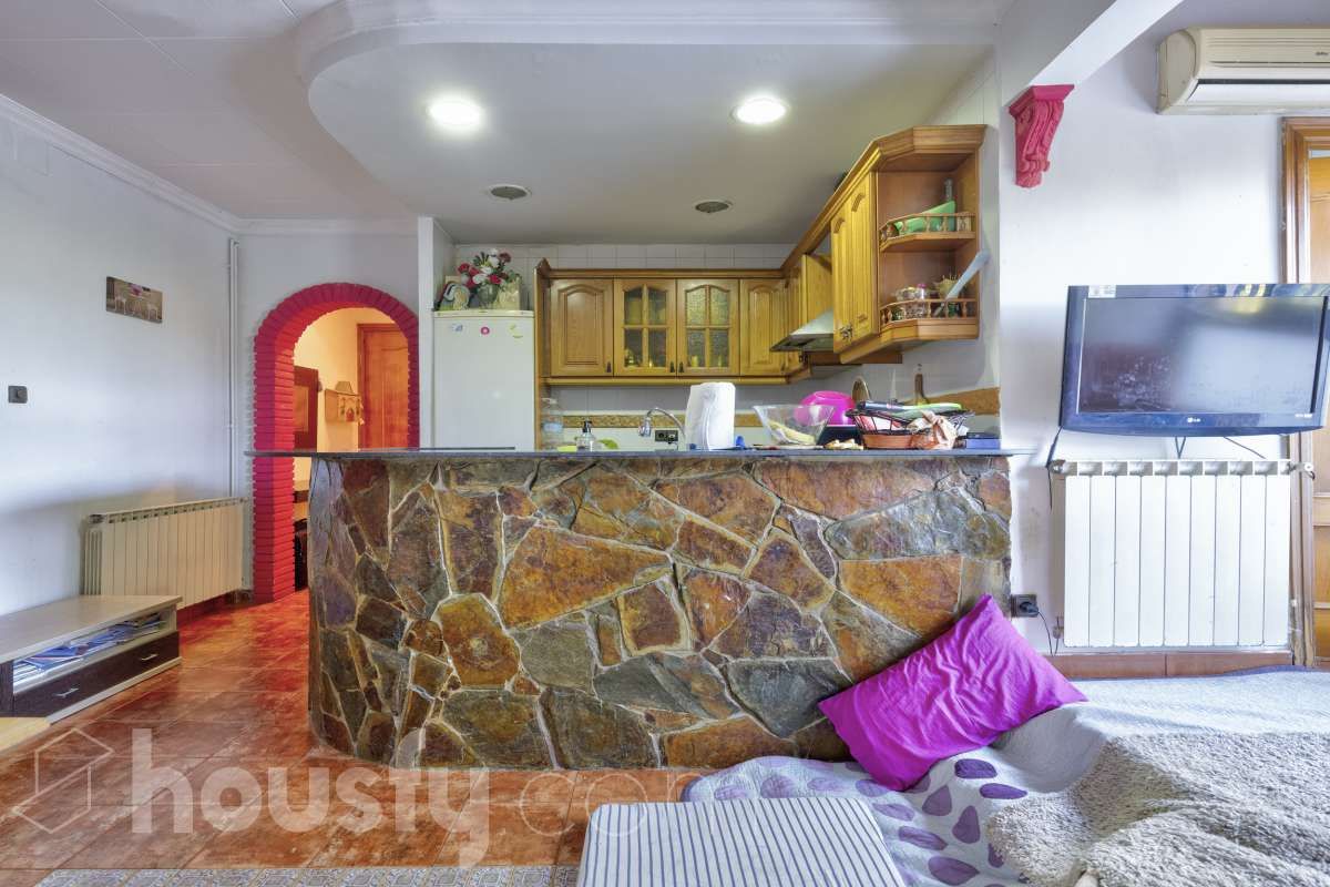 Kitchen of Planta baja for sale in Rubí  with Air Conditioner and Heating