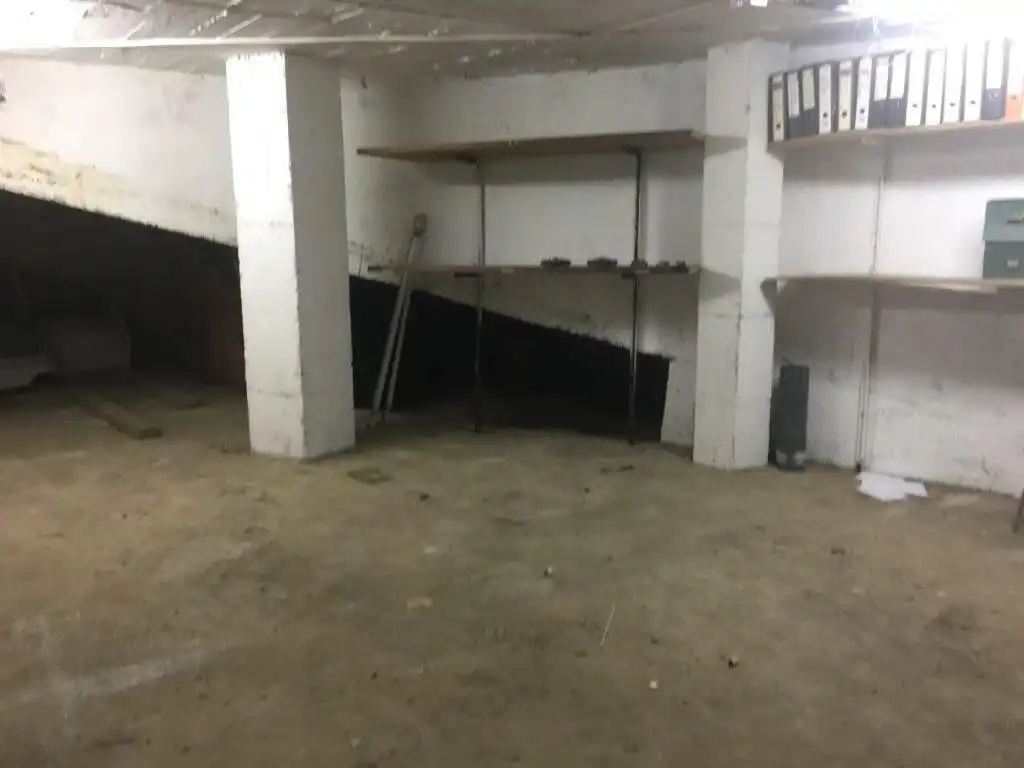 Business premises for sale in Carrer de la Torre de Taialà 40, imagen 31