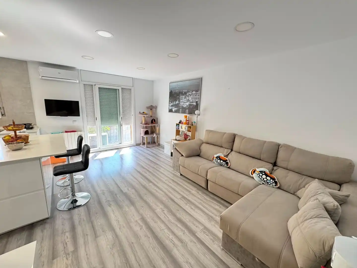 Living room of Houses for sale in Hostalric  with Air Conditioner, Heating and Terrace