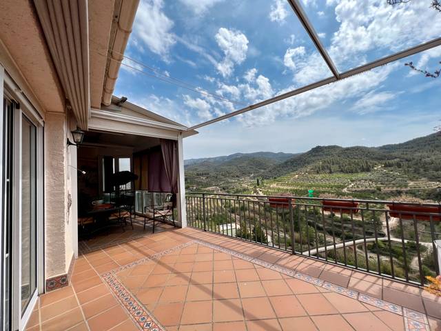 Casa-chalet en Venta en La Bisbal de Montsant