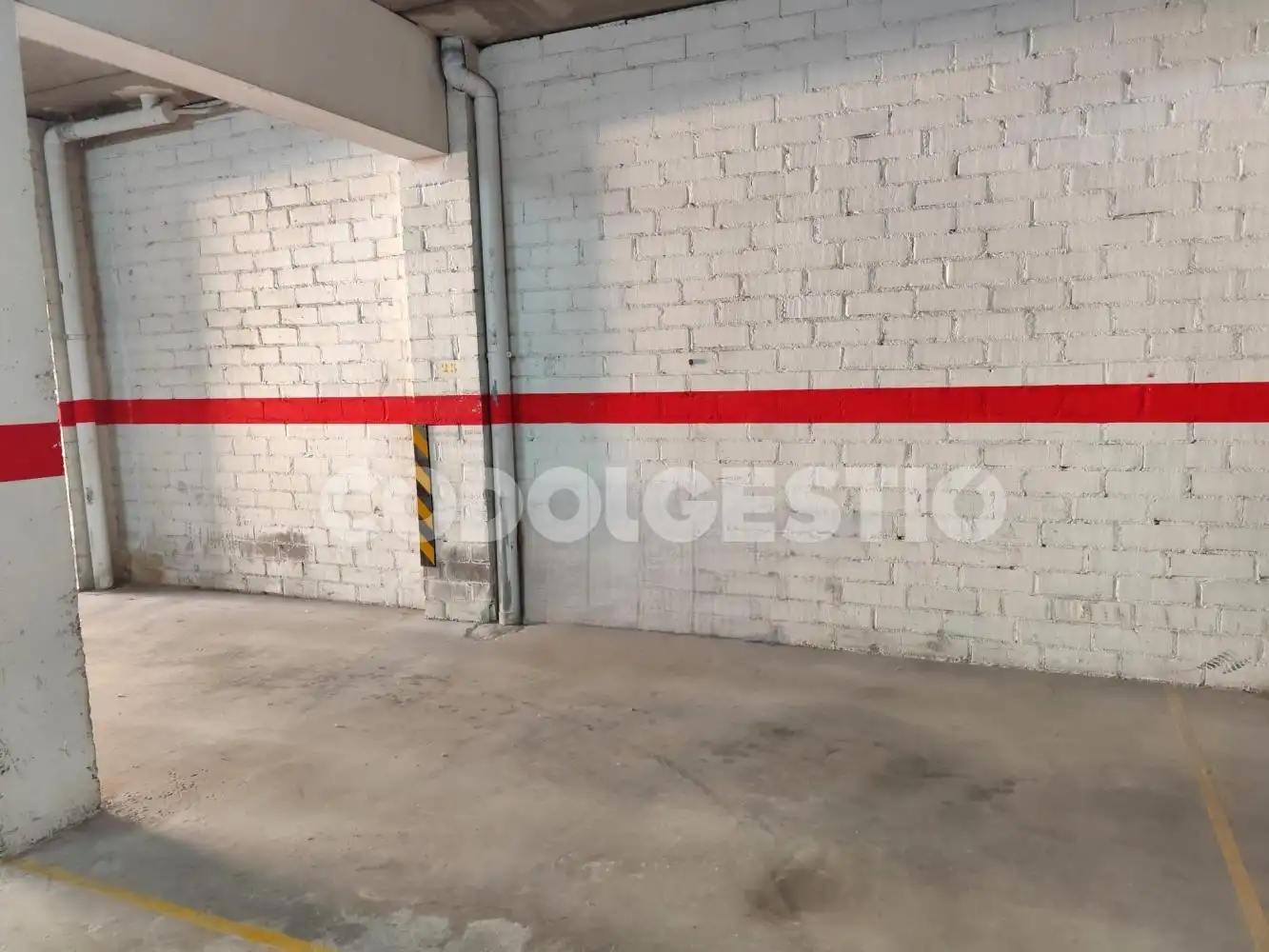Parking of Garage for sale in Torelló