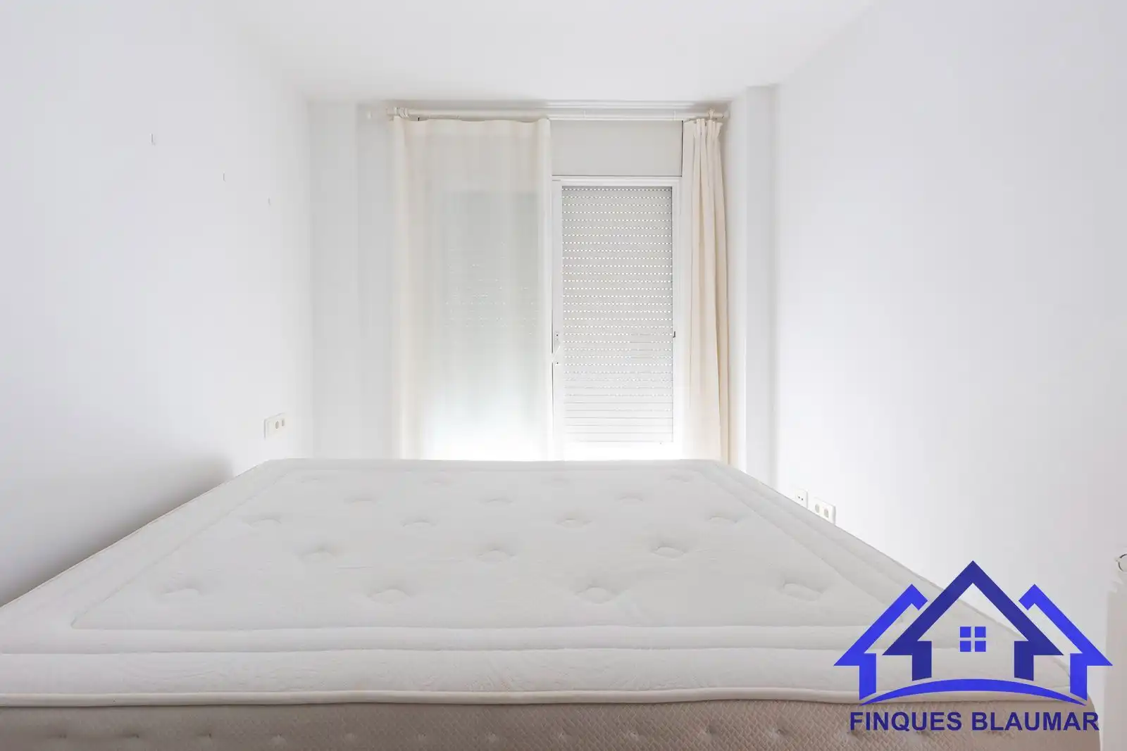 Schlafzimmer von Wohnung zum Verkauf in Arenys de Mar mit Heizung und Terrasse