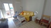 Dormitori de Apartament de lloguer en  Madrid Capital amb Aire condicionat i Balcó