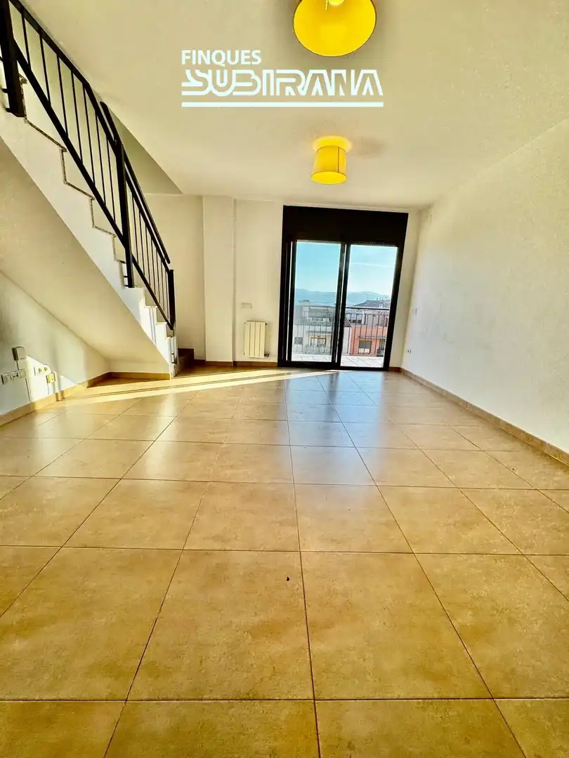 Sala de estar de Dúplex en venta en Igualada con Aire acondicionado, Calefacción y Terraza