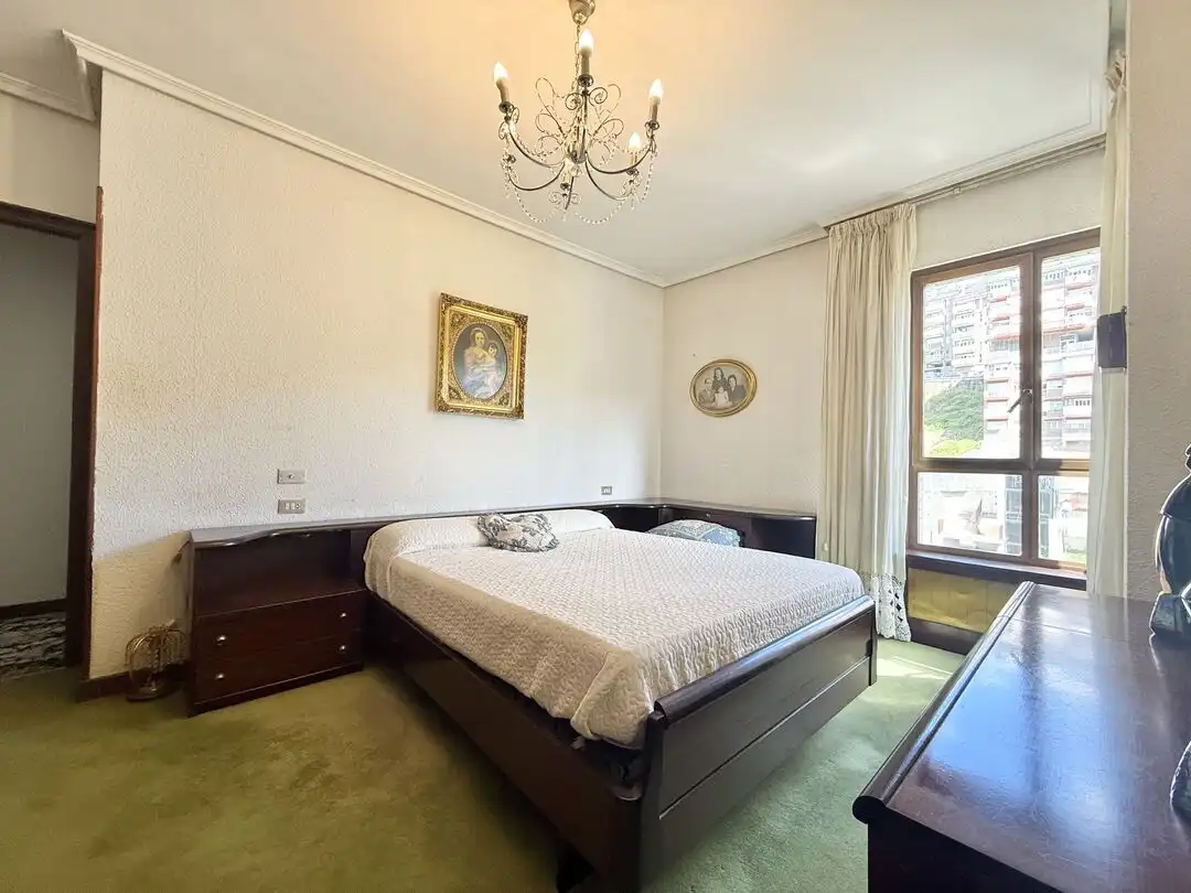 Habitación de Piso en venta en Elgoibar con Calefacción, Amueblado y Balcón