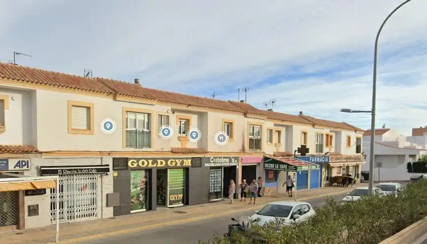 Vista exterior de Local en venta en Vera