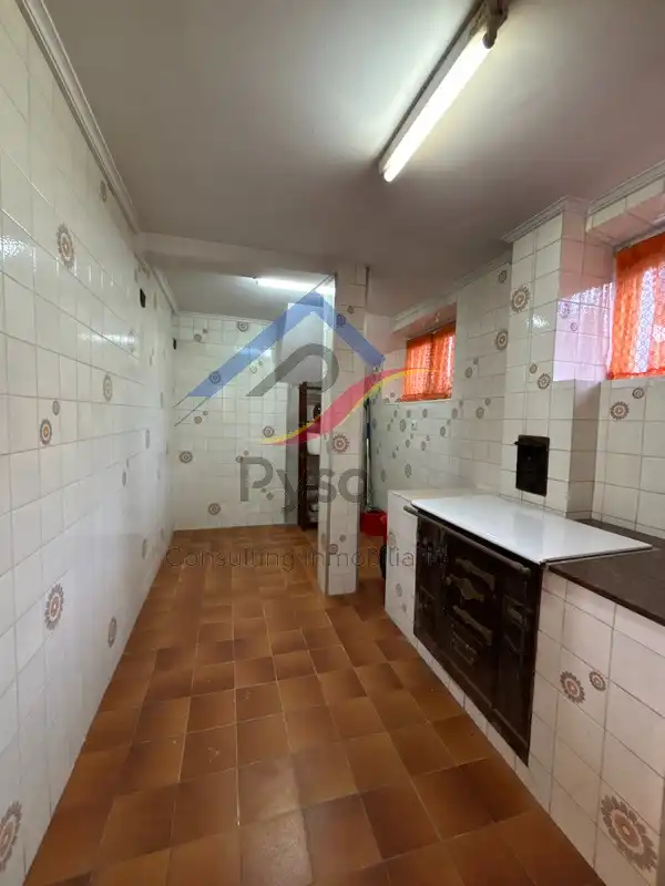 Cuina de Casa o xalet en venda en Piélagos amb Calefacció, Jardí privat i Parquet