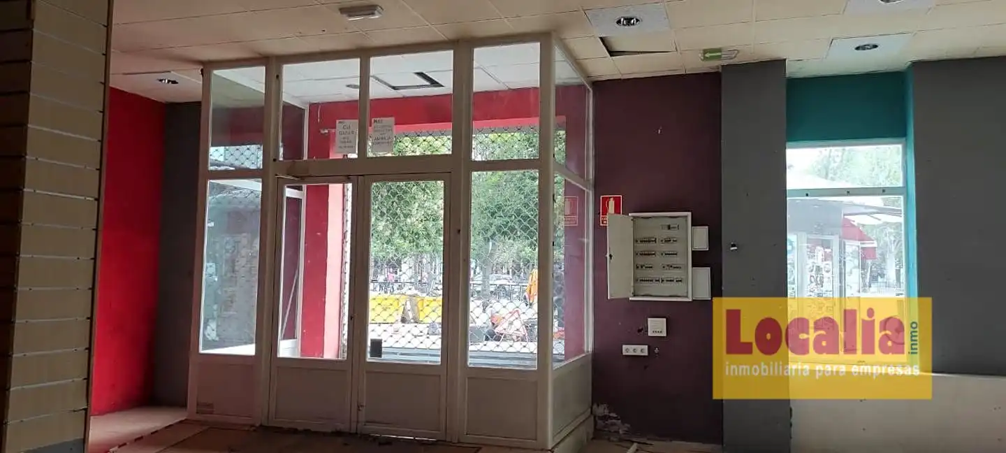 Local comercial en alquiler en De León, imagen 4