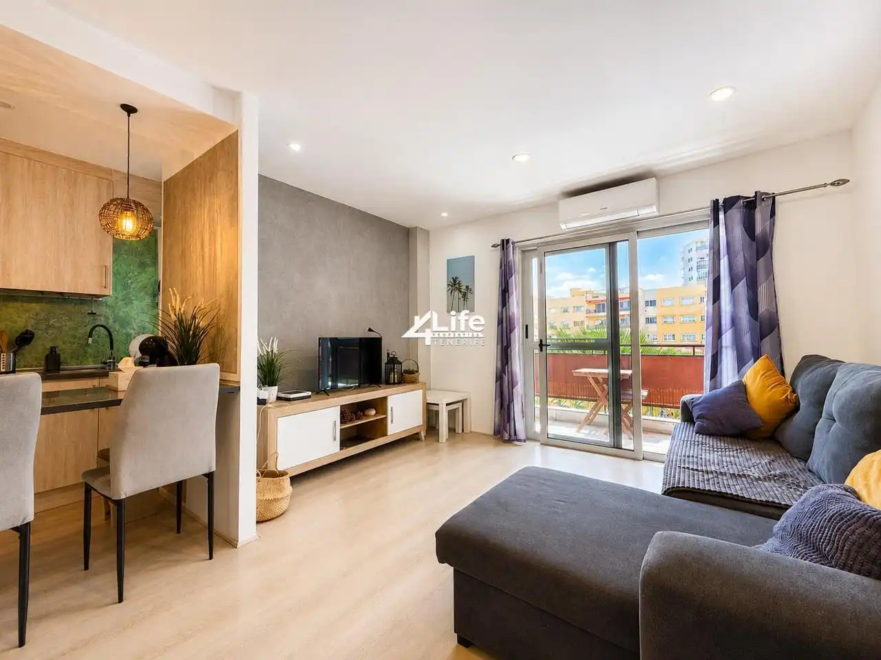 Apartament amb terrassa en venda a Los Cristianos