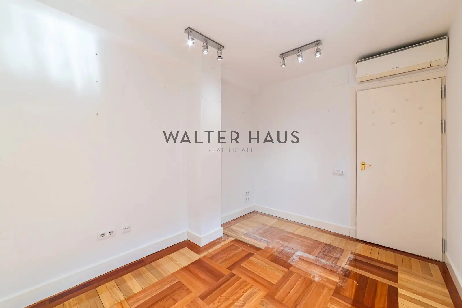Penthouse with lift for sale in Calle de Alonso Cano, imagen 26