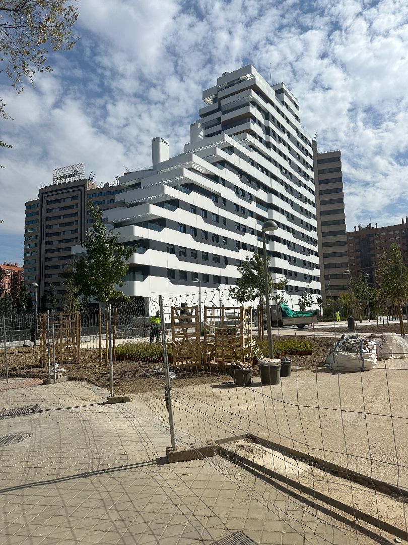 Exterior view of Flat for sale in  Madrid Capital  with Air Conditioner, Heating and Private garden