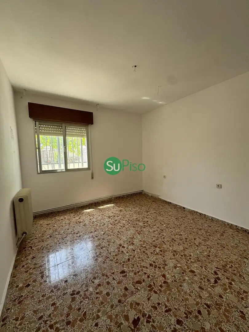 Casa adosada en venta en Avenida Rufino Rubio, 9, Yeles