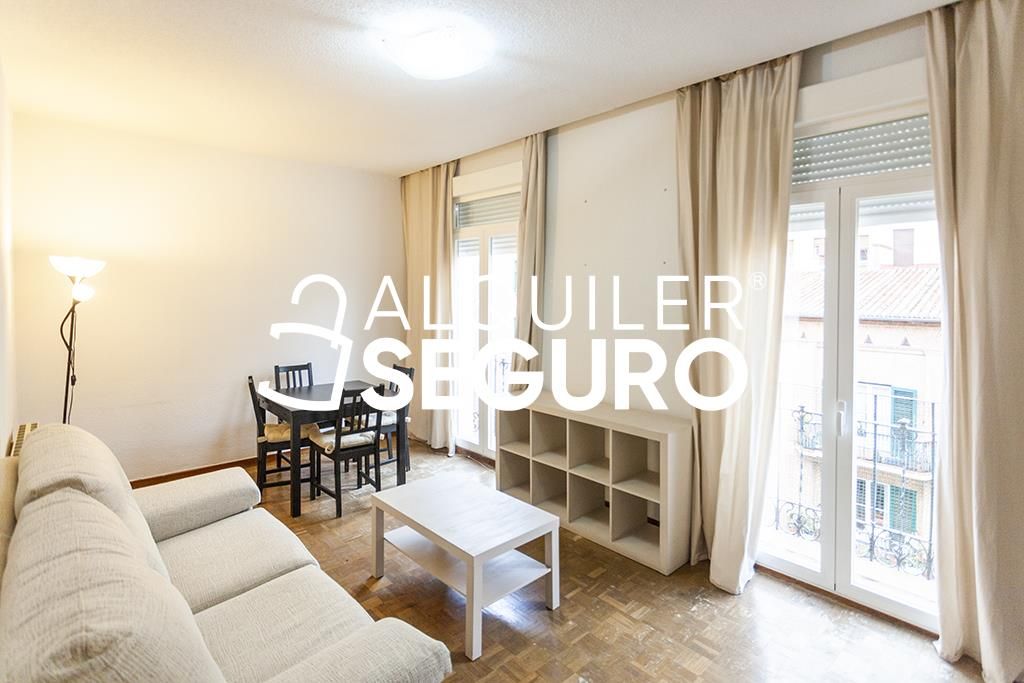 Bedroom of Flat to rent in  Madrid Capital  with Heating and Furnished