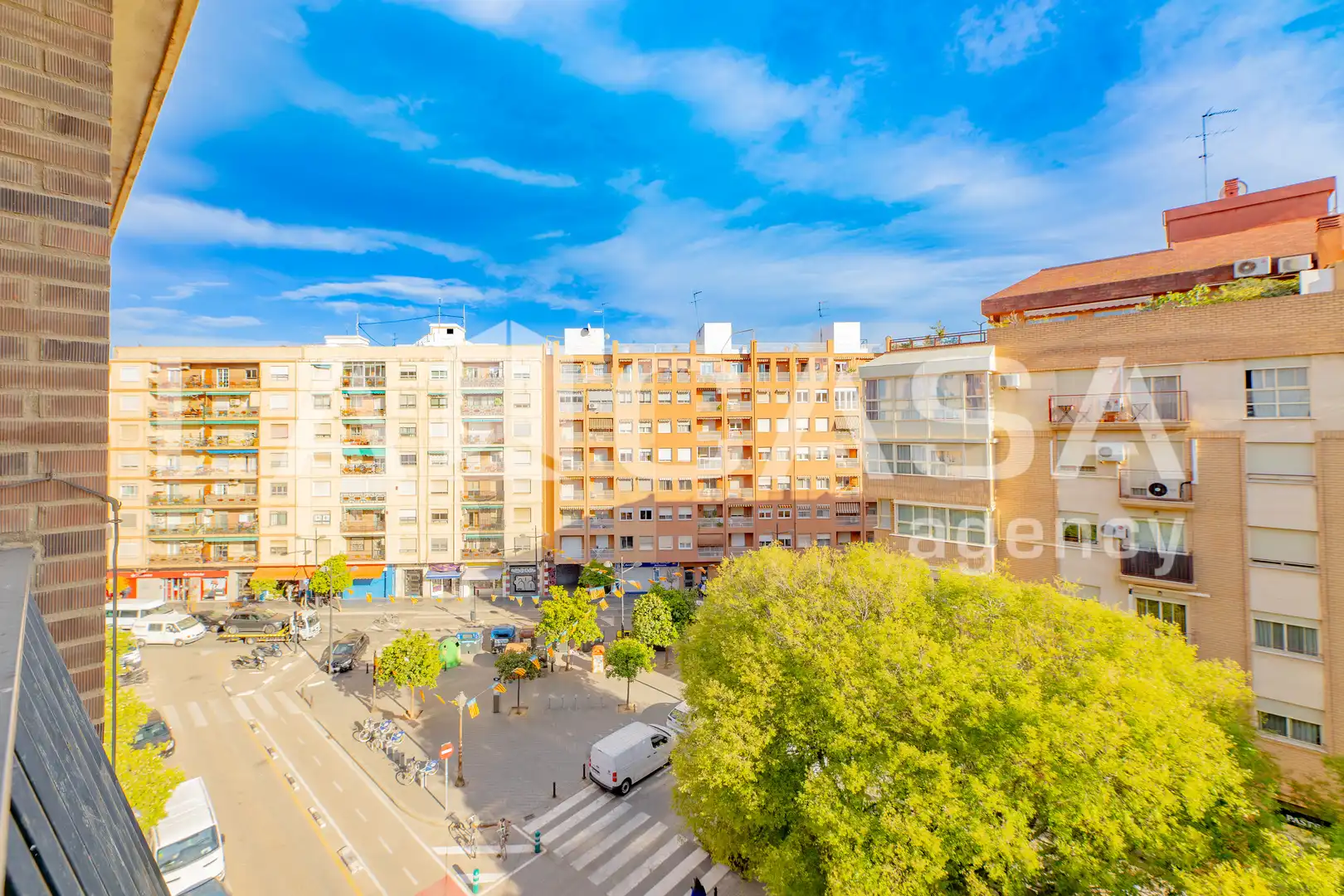 Vista exterior de Piso en venta en Valencia con Balcón
