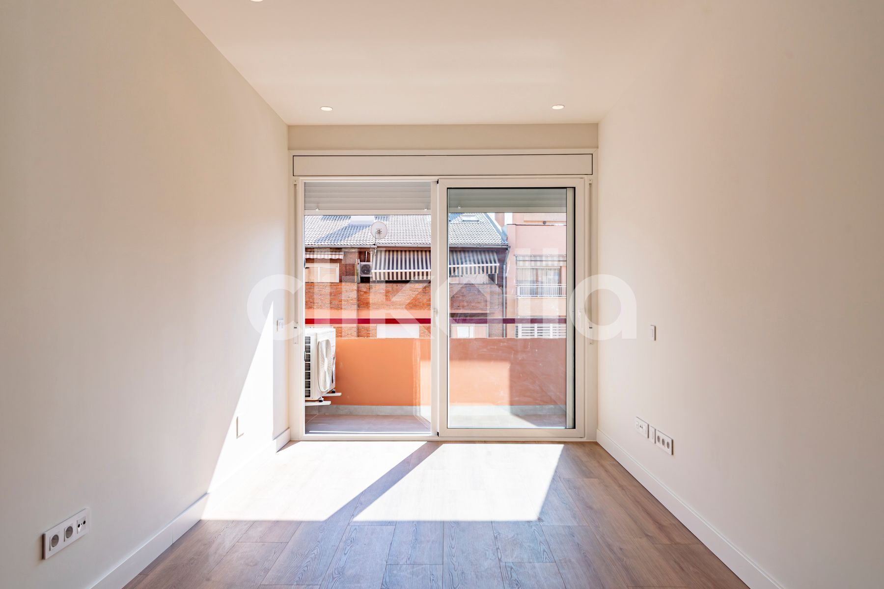 Bedroom of Flat for sale in  Barcelona Capital  with Air Conditioner, Heating and Terrace