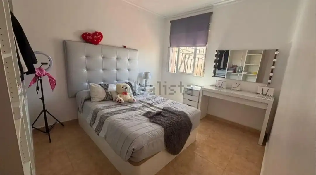 Dormitori de Casa o xalet en venda en Cartagena amb Aire condicionat, Jardí privat i Moblat