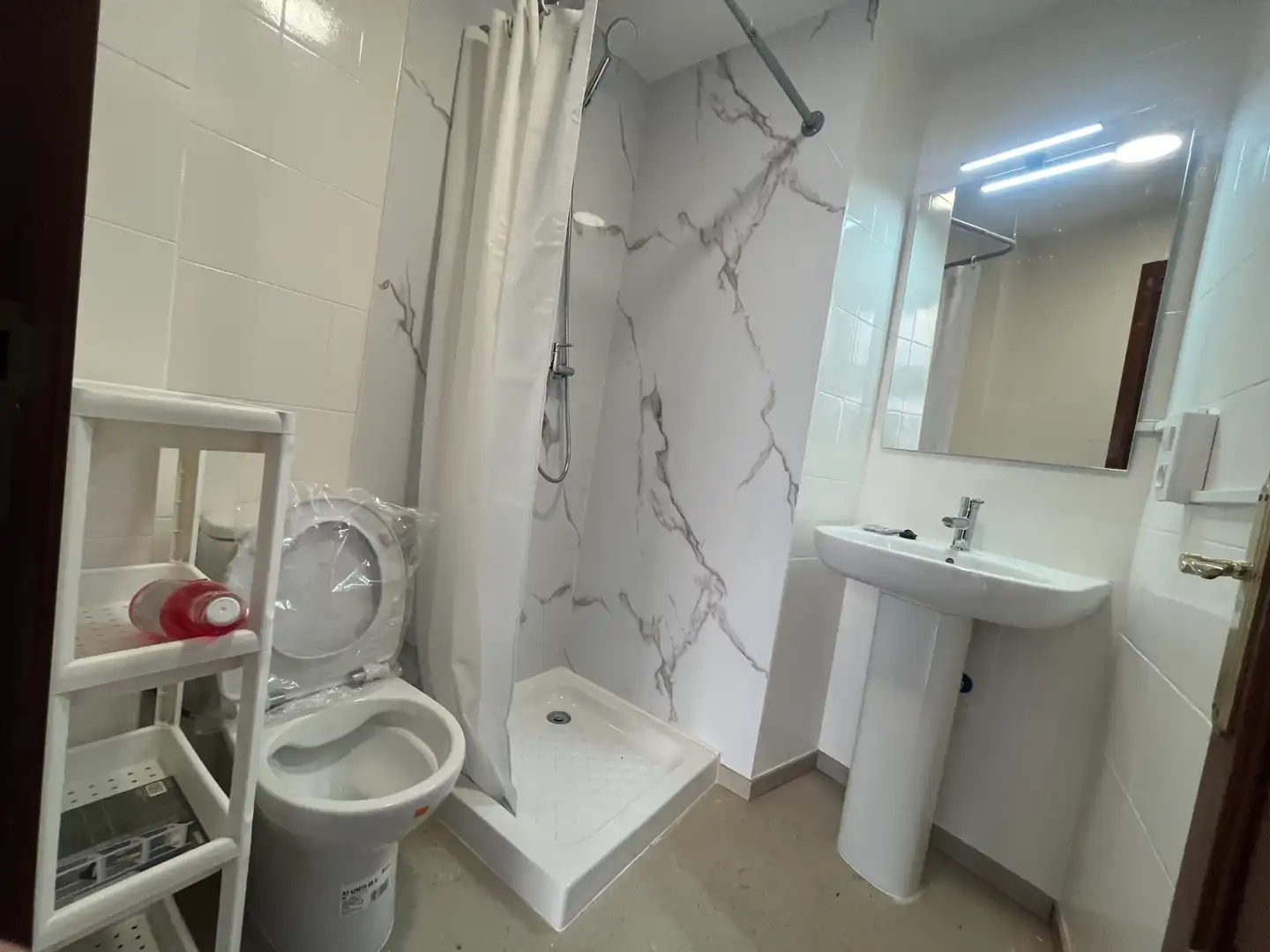 Badezimmer von Geschaftsraum zur Miete in A Coruña Capital 