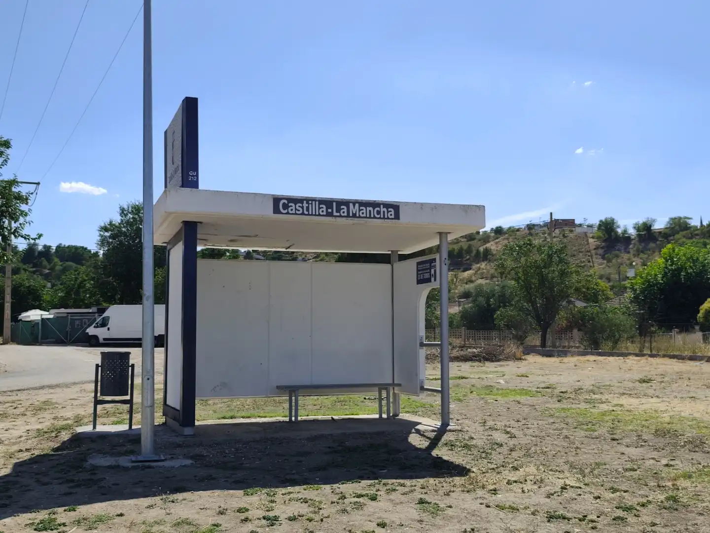 Vista exterior de Casa o xalet en venda en Illana amb Jardí privat, Terrassa i Piscina