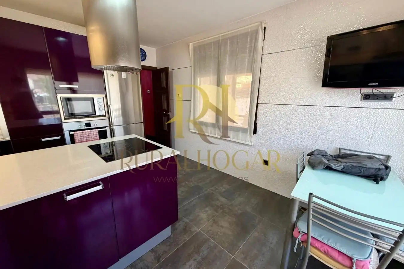 Cuina de Casa o xalet en venda en Molina de Aragón amb Calefacció, Jardí privat i Terrassa