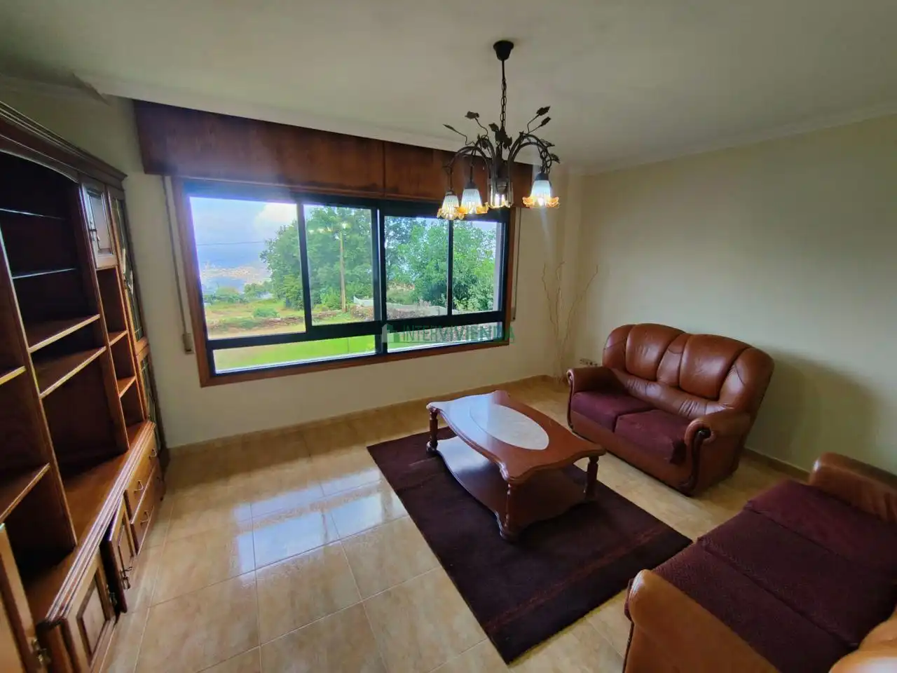 Sala d'estar de Casa o xalet de lloguer en Redondela amb Calefacció, Jardí privat i Moblat