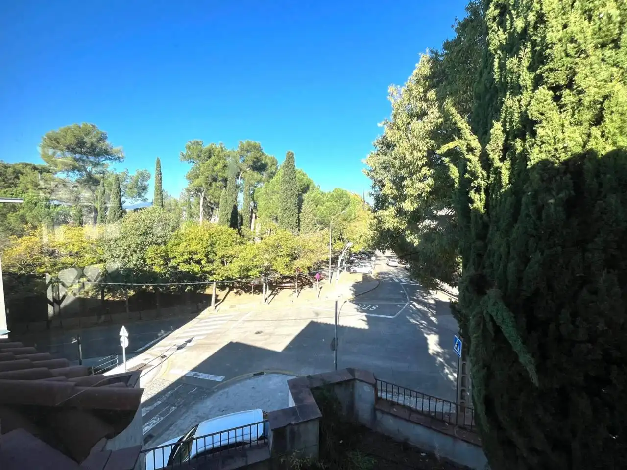 Vista exterior de Casa o xalet en venda en Girona amb Calefacció, Jardí privat i Terrassa