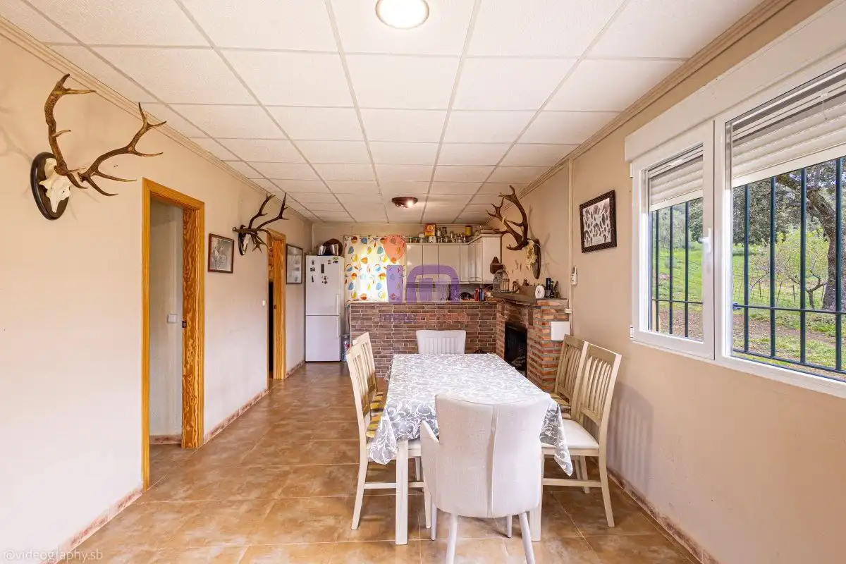 Cocina de Finca rústica en venta en San Lorenzo de Calatrava