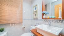 Bathroom of House or chalet for sale in Villanueva de la Cañada  with Air Conditioner, Terrace and Swimming Pool