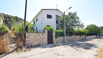 Vista exterior de Casa o xalet en venda en Villar del Olmo amb Terrassa i Piscina