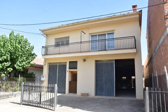 Casa-chalet en Venta en Cretas