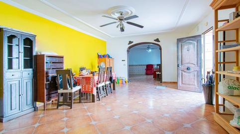 Foto 4 de Casa adosada en venta en Los Palacios y Villafranca, Sevilla