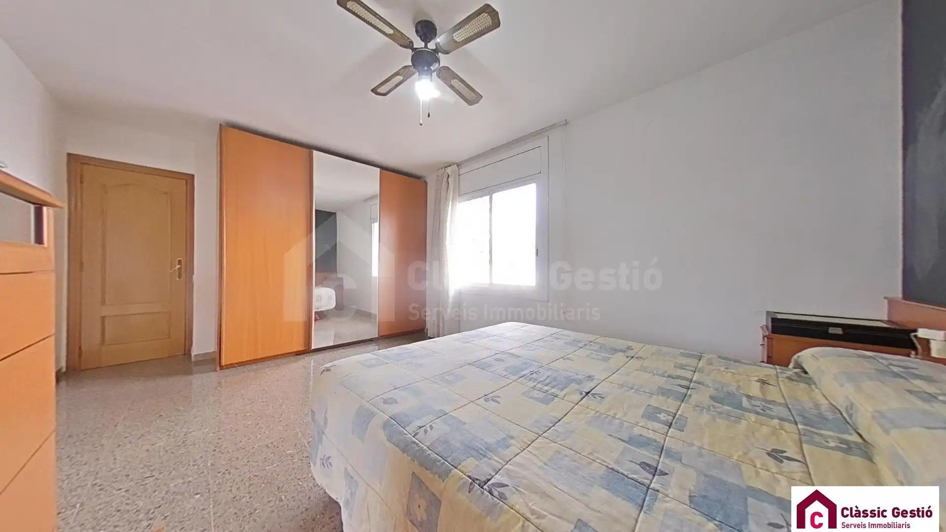 Habitación de Piso en venta en Terrassa con Aire acondicionado y Calefacción