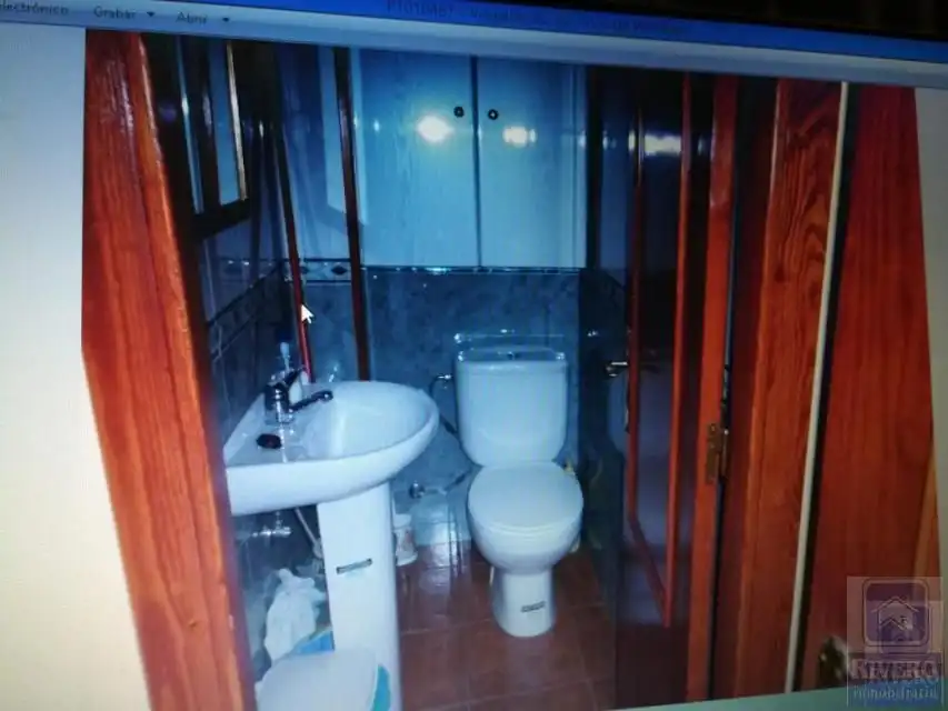 Bany de Local en venda en Avilés