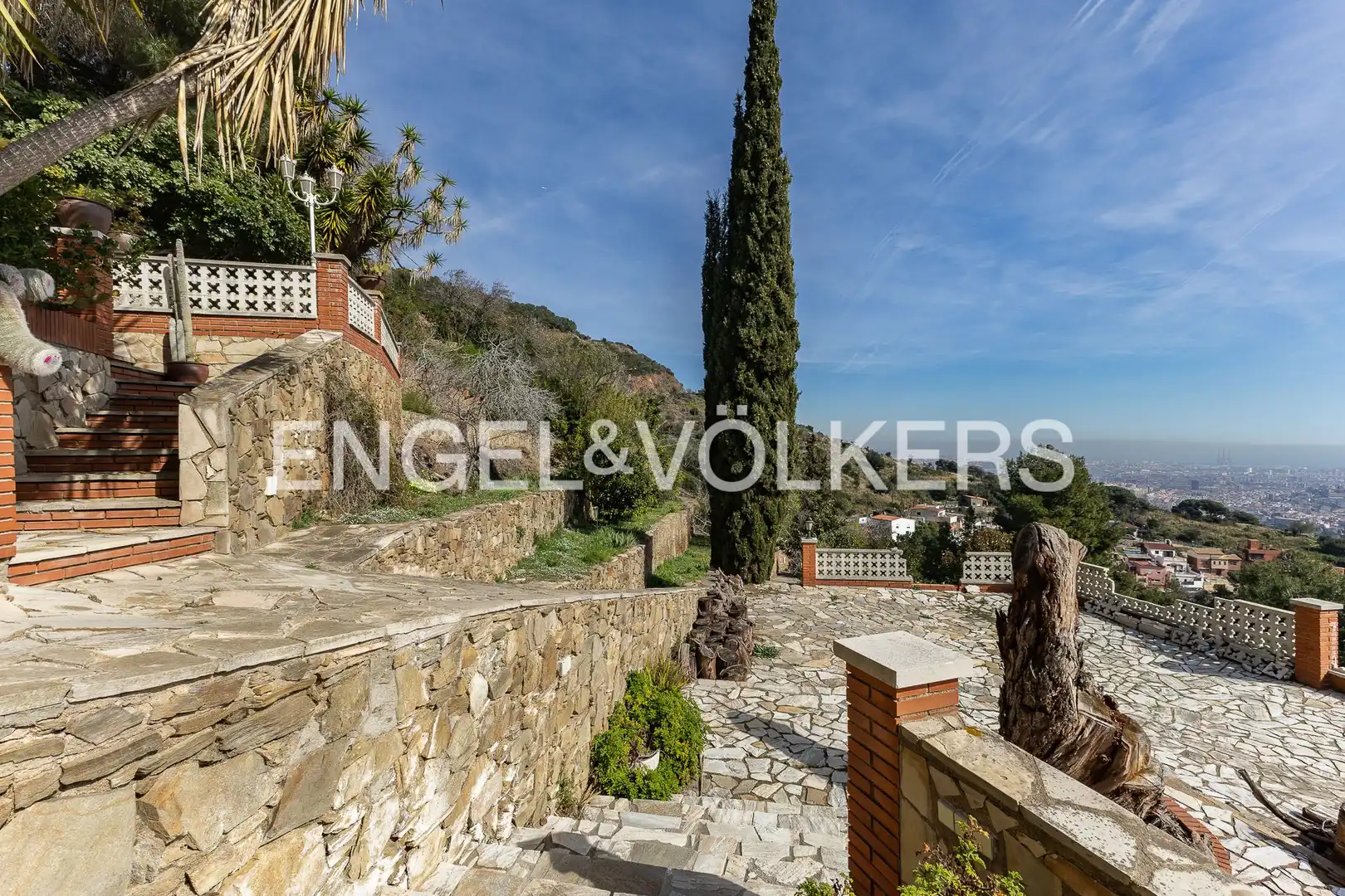 Außenansicht von Country house zum Verkauf in Barcelona mit Heizung, Parkett und Terrasse