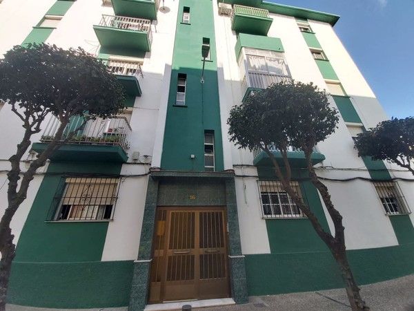 Vista exterior de Pis en venda en La Línea de la Concepción