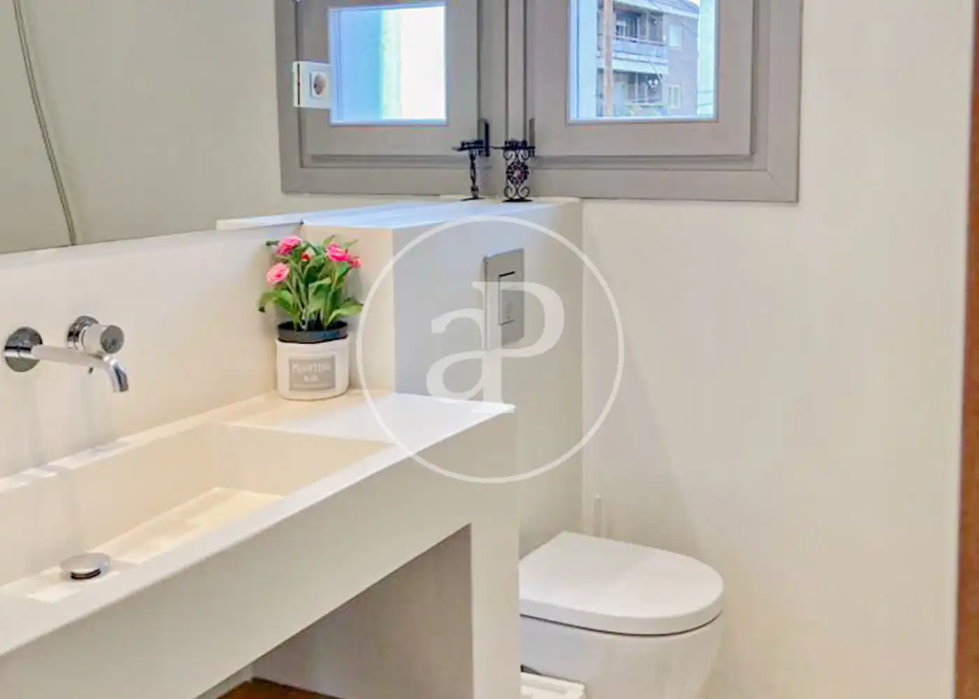 Baño de Casa o chalet de alquiler en Madrid con Aire acondicionado, Calefacción y Jardín privado