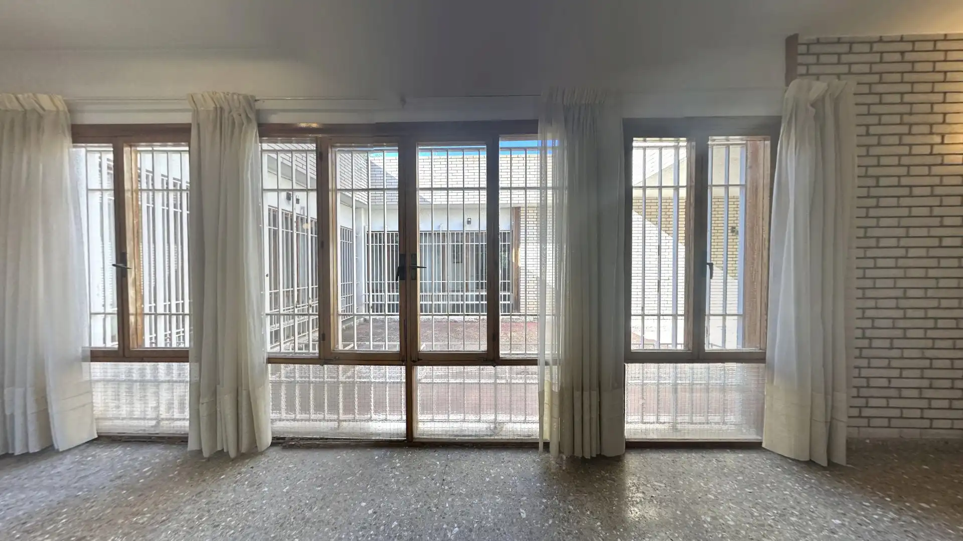 Casa o xalet en venda en Alicante / Alacant amb Jardí privat, Terrassa i Piscina