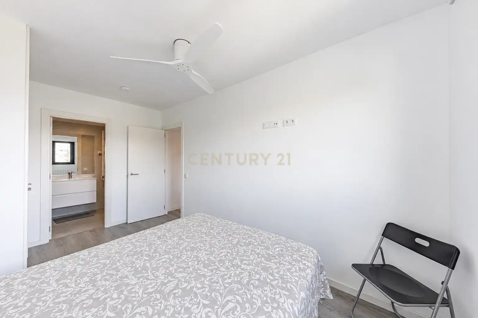 Habitación de Piso en venta en Sant Pere de Ribes con Trastero, Horno y Microondas