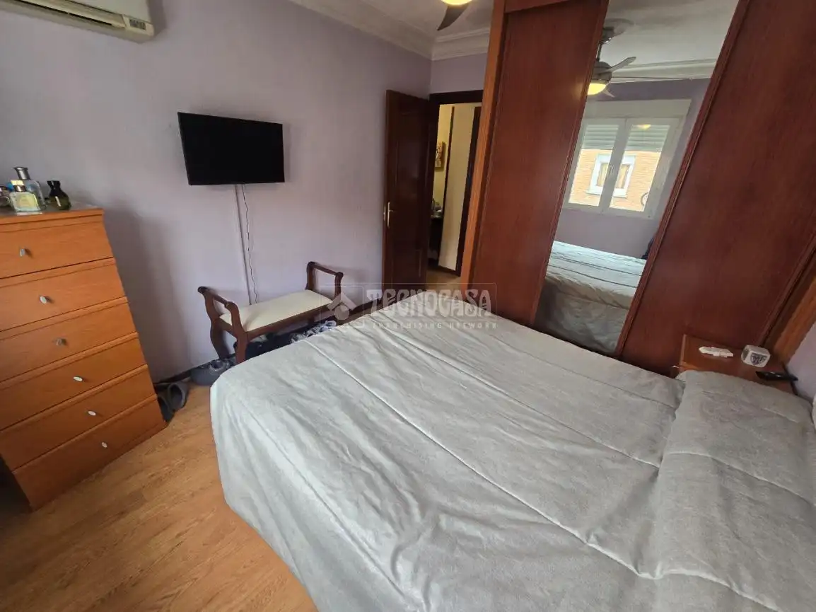 Habitación de Piso en venta en Alcorcón con Aire acondicionado, Terraza y Amueblado
