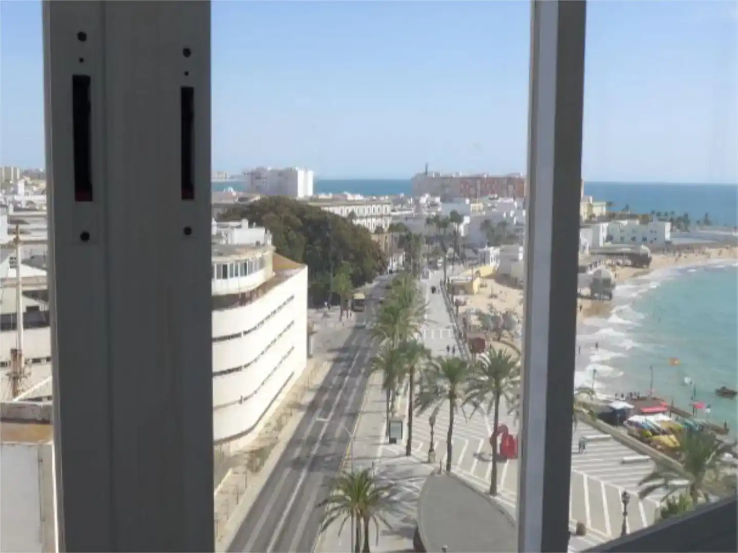 Vista exterior de Pis en venda en La Caleta - La Viña
