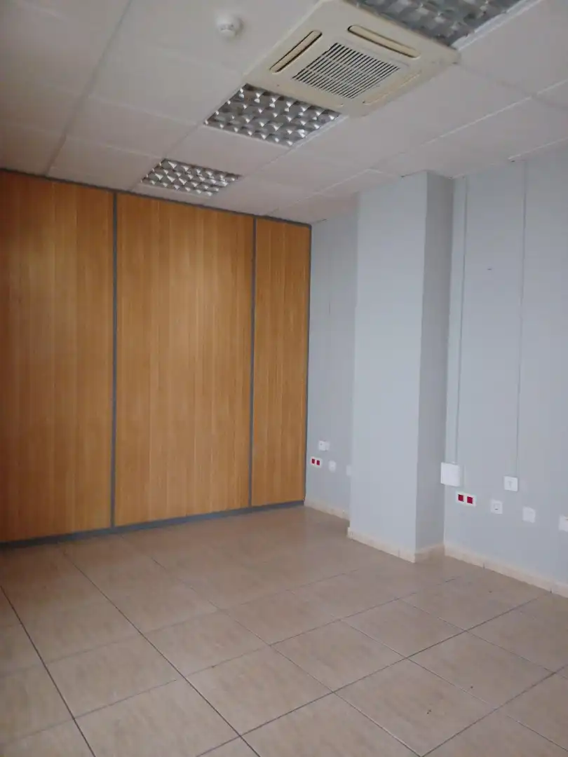Habitación de Oficina de alquiler en Santa Cruz de Tenerife con Aire acondicionado