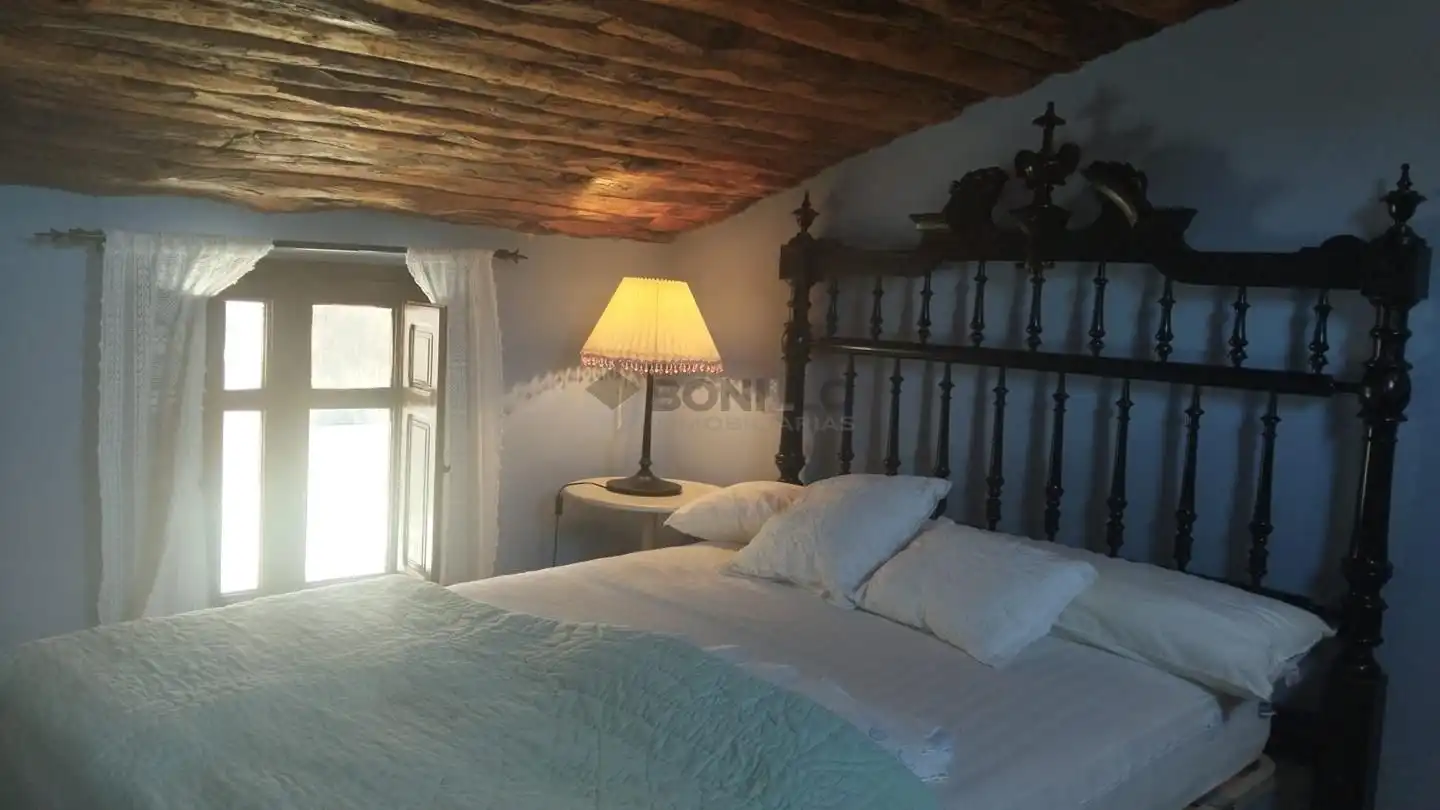 Habitación de Finca rústica de alquiler en Albarracín con Calefacción, Amueblado y Balcón