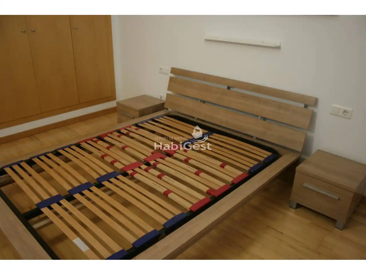 Schlafzimmer von Wohnung zum Verkauf in Girona mit Heizung, Möbliert und Balkon