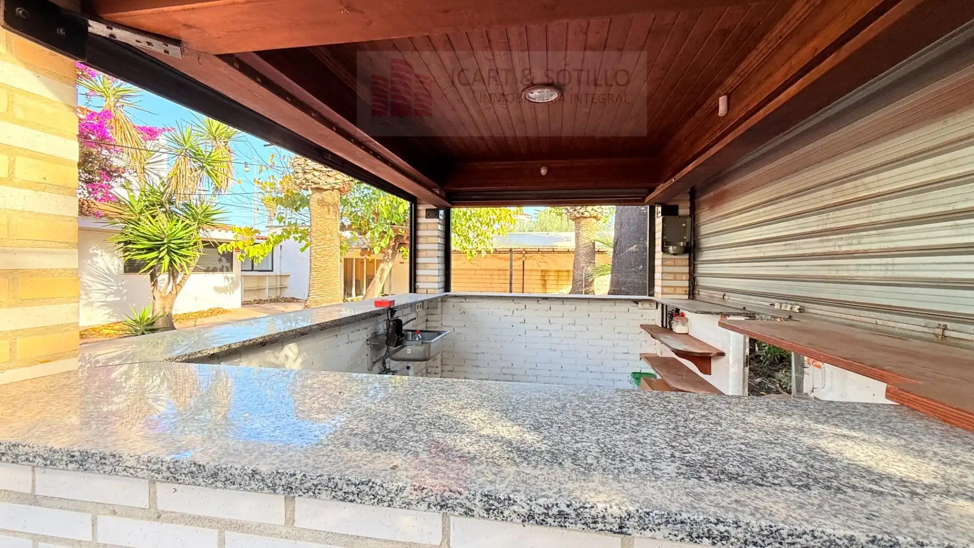 Terrassa de Casa o xalet en venda en Vinaròs amb Aire condicionat, Jardí privat i Terrassa