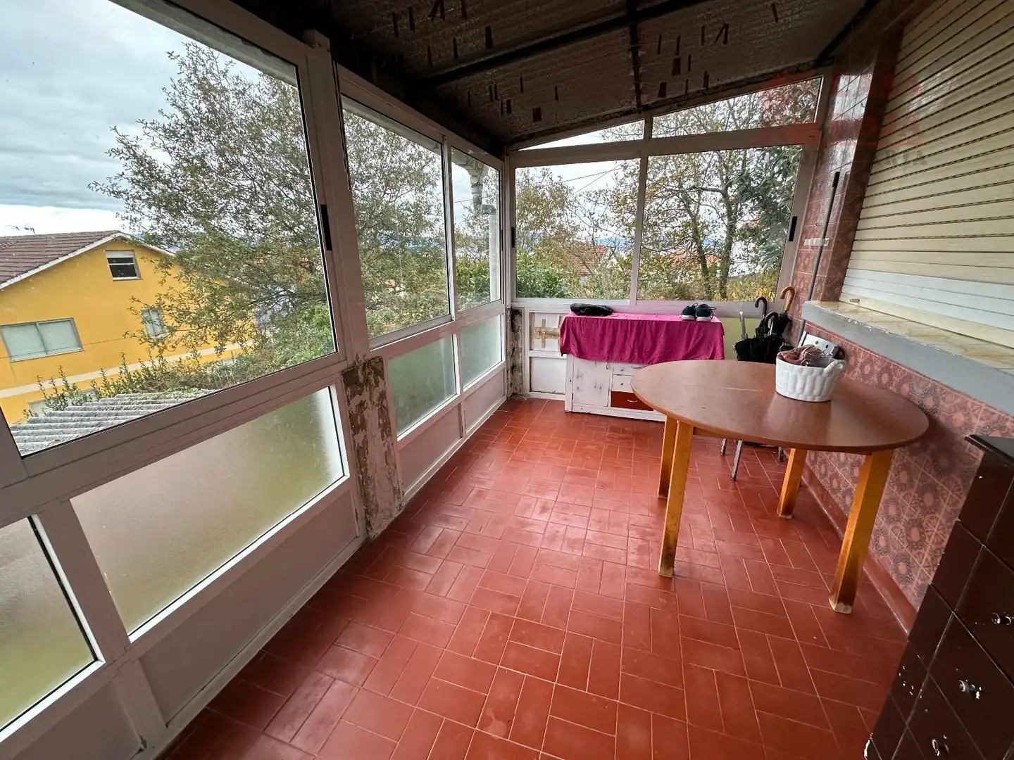 Terrassa de Casa o xalet en venda en Cangas  amb Traster i Moblat