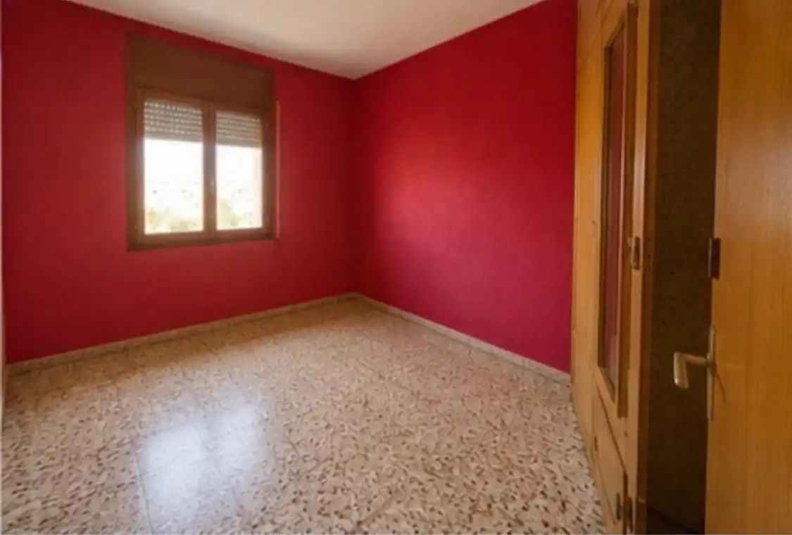Dormitori de Casa o xalet en venda en Prats de Lluçanès amb Jardí privat, Terrassa i Moblat