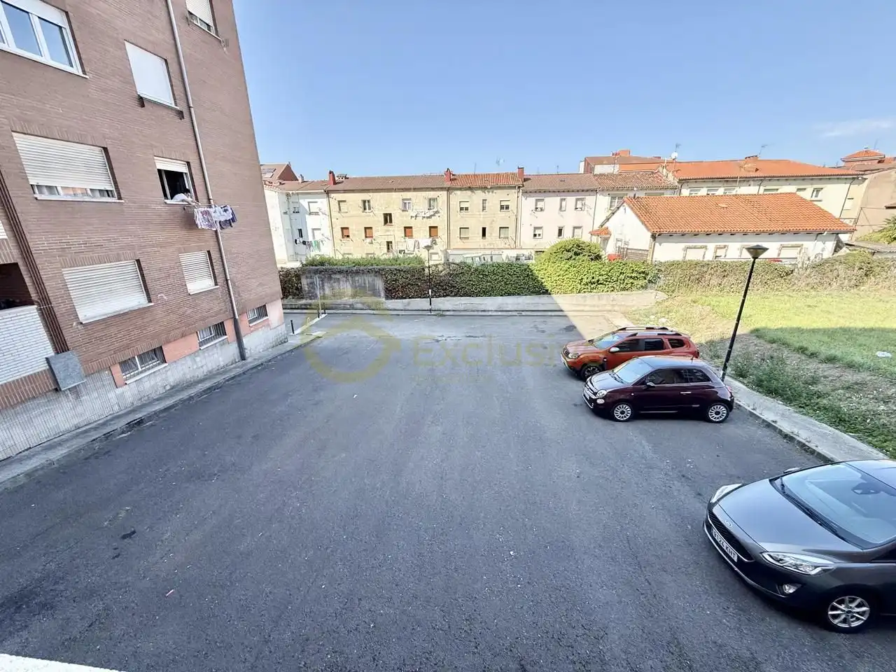 Aparcament de Planta baixa en venda en Avilés amb Calefacció, Terrassa i Traster