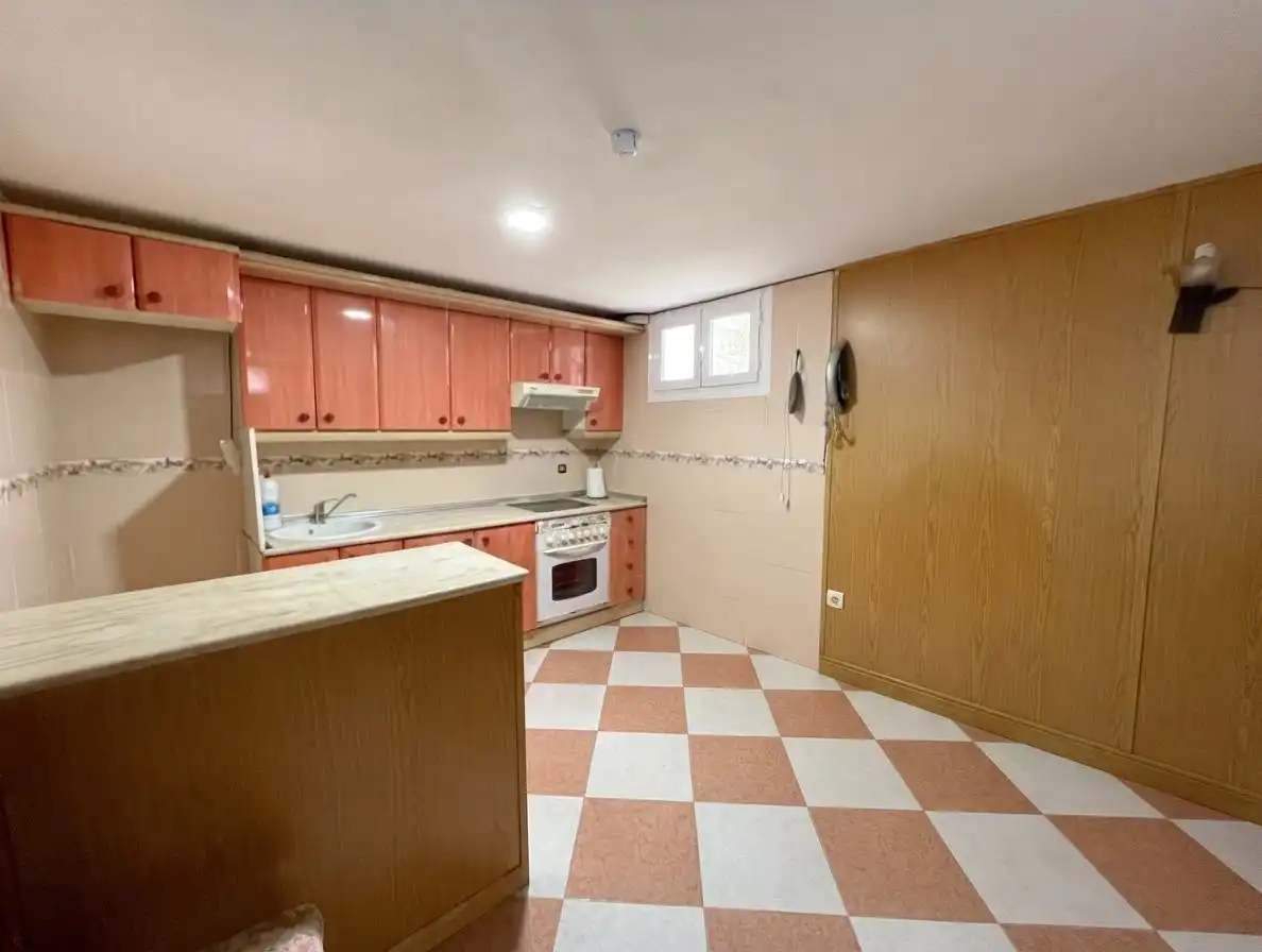 Casa aparellada amb jardí en venda a Argés, imagen 5